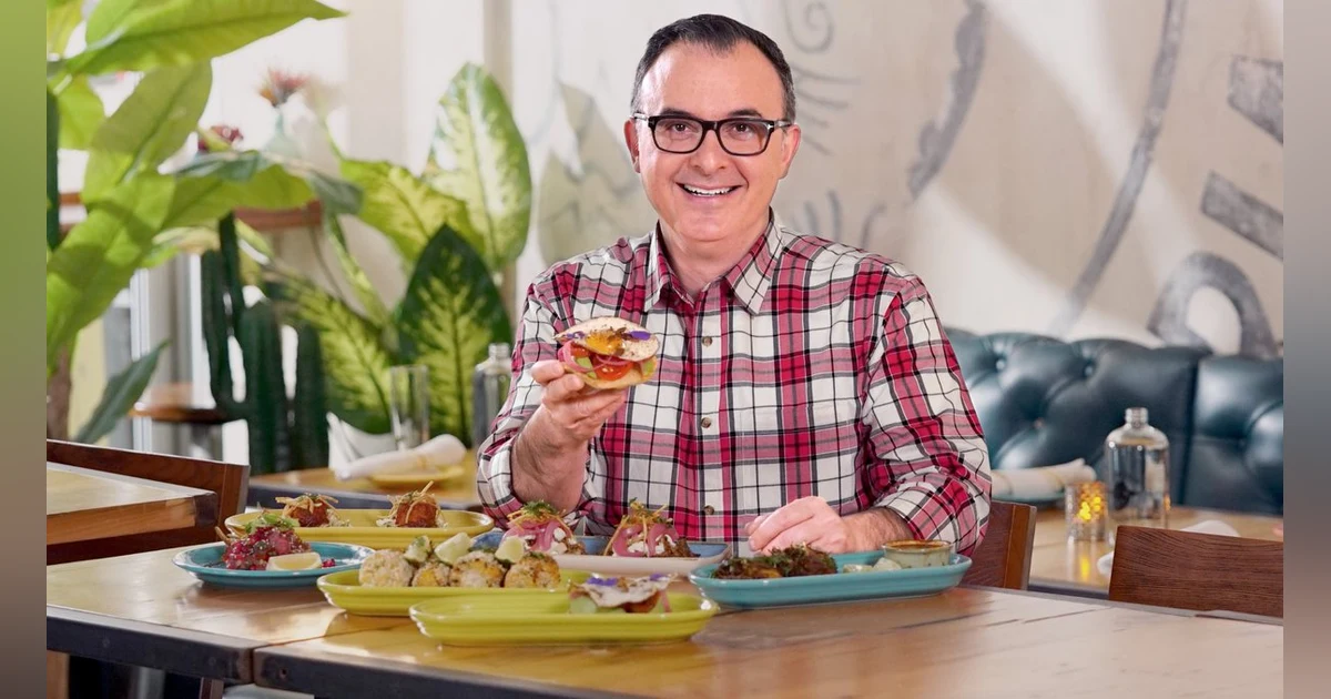 Episode 30 - John Catucci