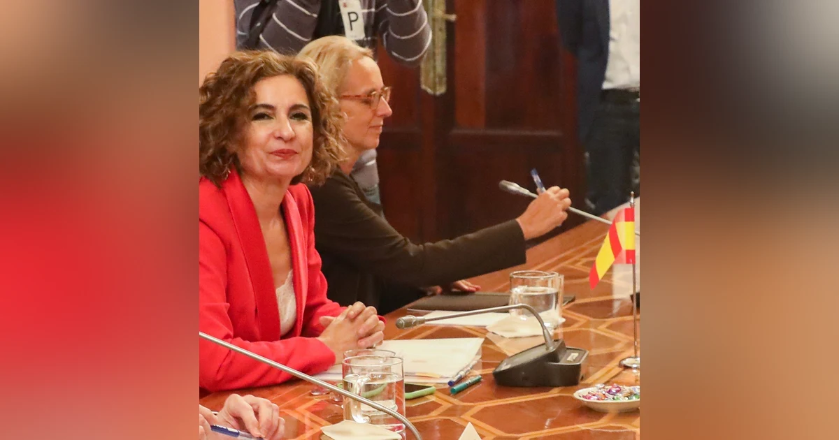 Prensa económica: Inés Olóndriz, la catalana nombrada por Hacienda para asaltar la AIReF se evaluará a sí misma