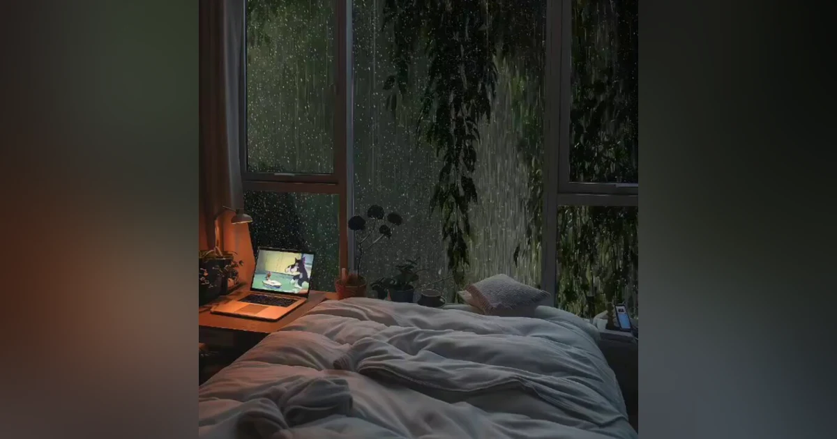 Adiós estrés para dormir al instante con fuertes lluvias y truenos en el techo de metal por la noche