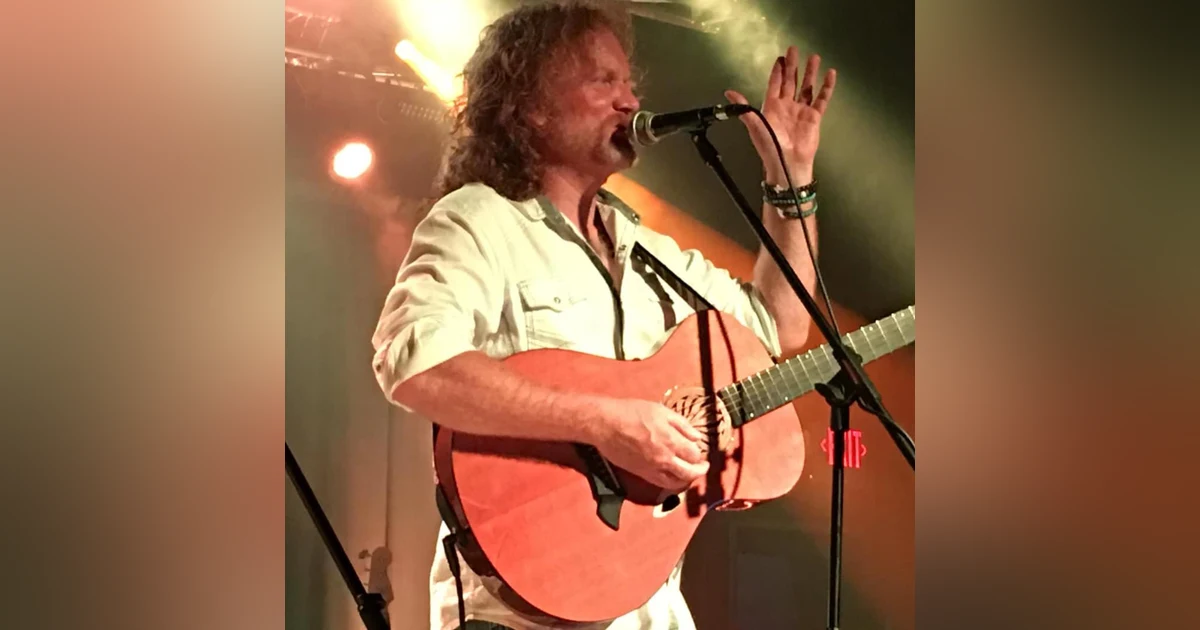 Walter Finley Live From the Digital's Birds Nest
