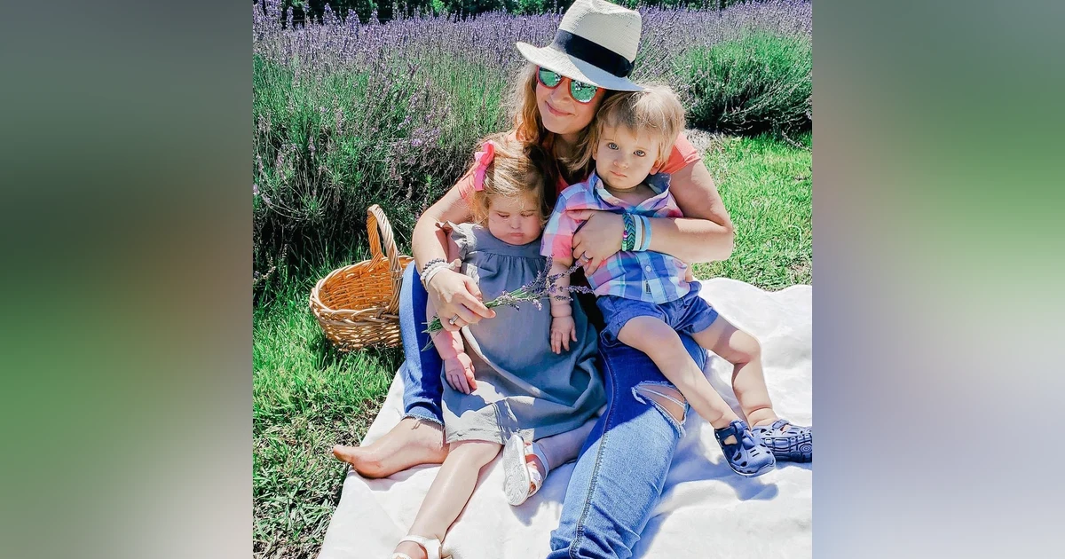 Meet Amazing with Medical Mama and Podcast Hostess of When Autumn Comes