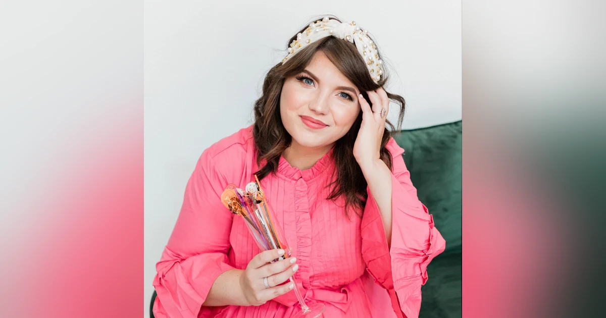 EP 130: GROWING A BUSINESS OF GIFTS GALORE WITH ASHLEY WITHEY