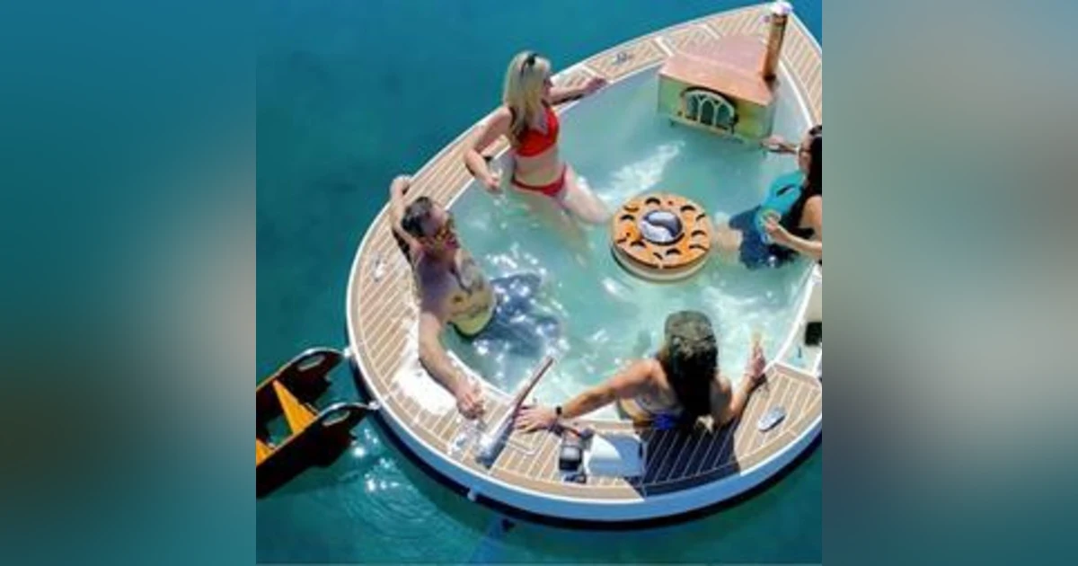 Navigating the Waves of Innovation in Hot Tub Boats Featuring Spacruzzi Founder Alex Kanwetz - Episode #140