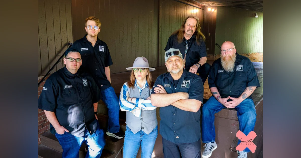 Live from the Digital Bird's Nest Night Owl Country Band