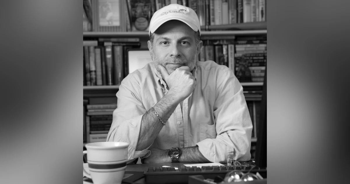 A WRITER'S LIFE 📚 DANIEL PAISNER
