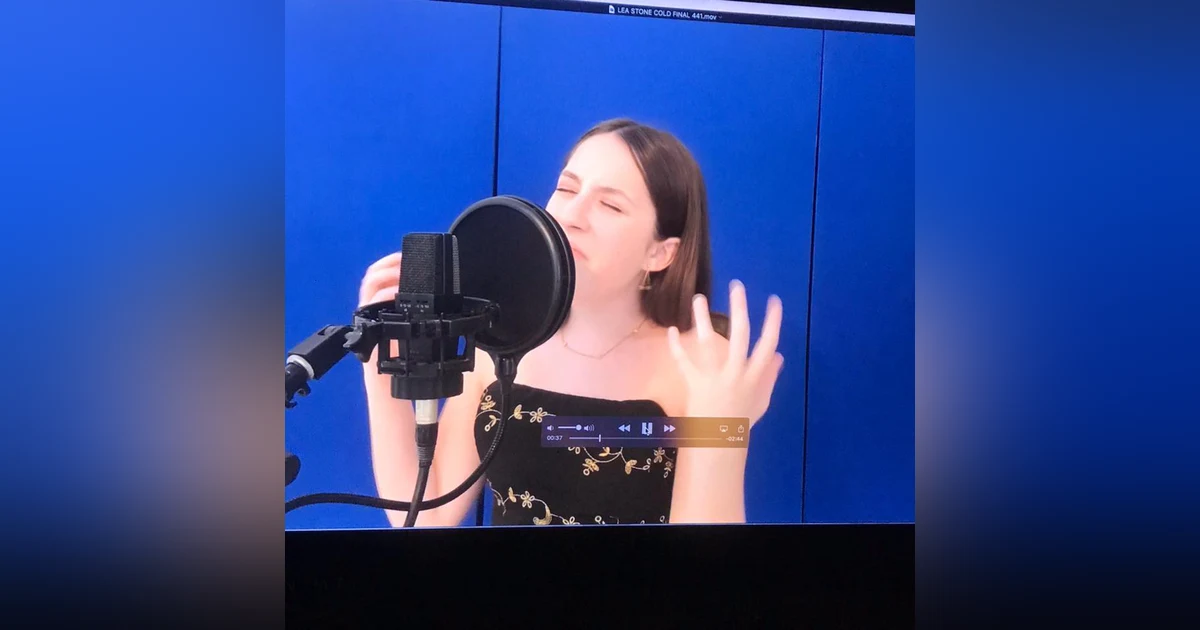 Lea Garza live from "The Digital Bird's Nest"
