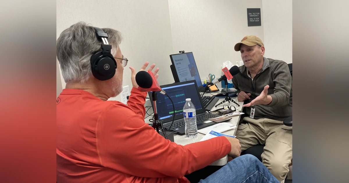 S1 E31  ROB CUTTER - Former WFRL Freeport, Illinois Announcer
