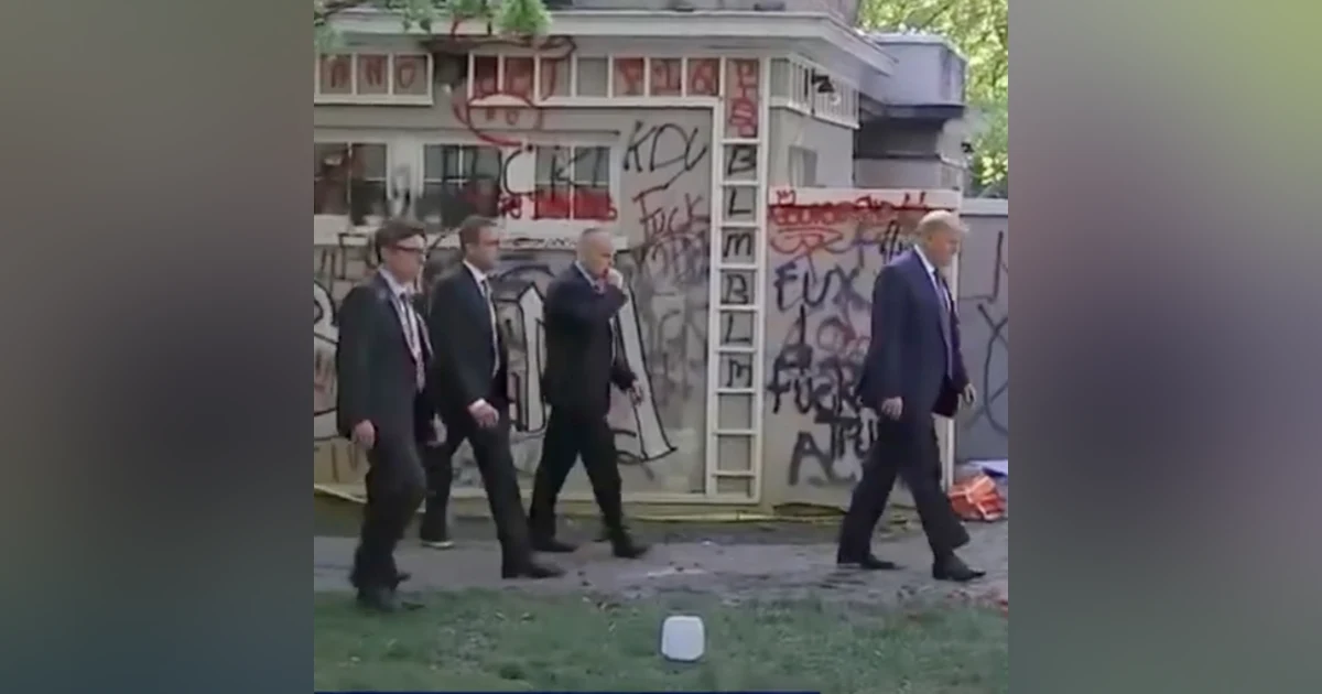 Culper's Canteen Cup S01E16 President Trump The American Gangsta