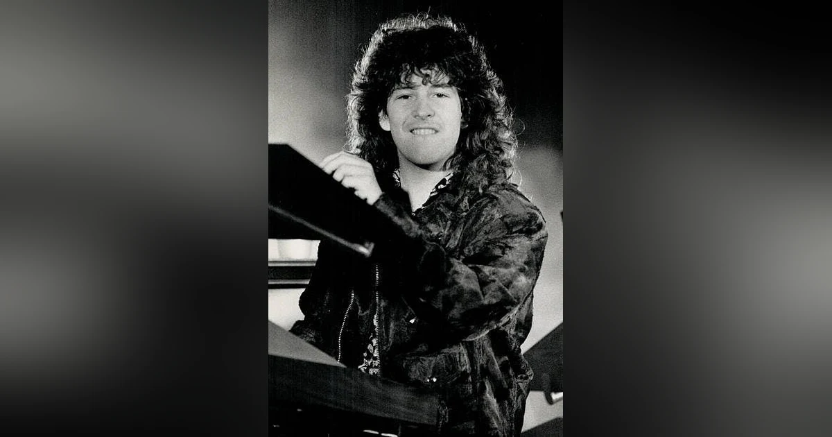 Sam Reid, Glass Tiger
