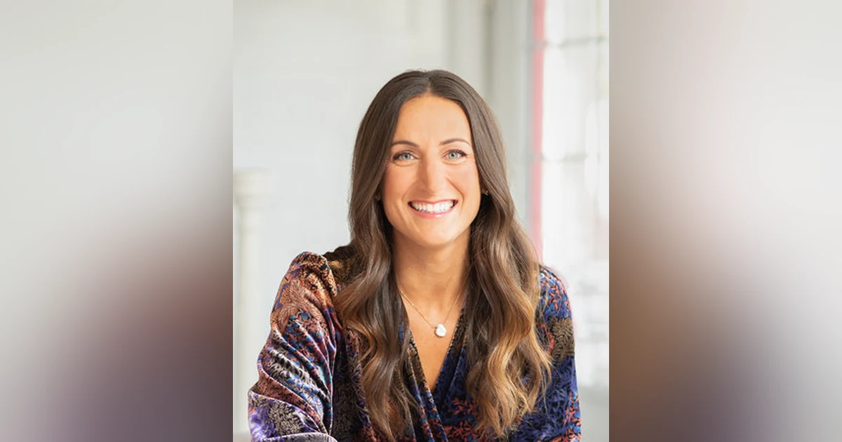 139. An Interview with Lauren LaRusso, therapist and author of "Beyond Infidelity"
