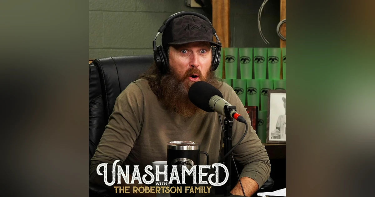 Ep 998 | Jase Impresses Himself with His Off-the-Cuff Bible Memory & Bringing Jesus Back to Schools