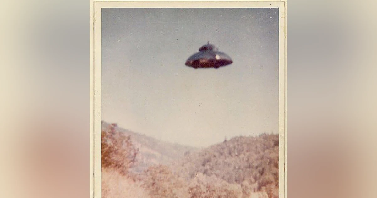 UFOs: The Great Debate - An Objective Look at Extraterrestrials, Government Cover-Ups, and the Prospect of First Contact
