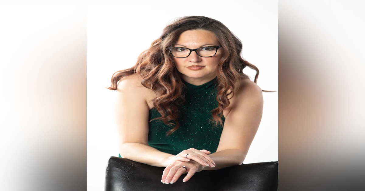 Beyond Monogamy: Exploring Non-Traditional Love with Relationship Designer Karine Bedard