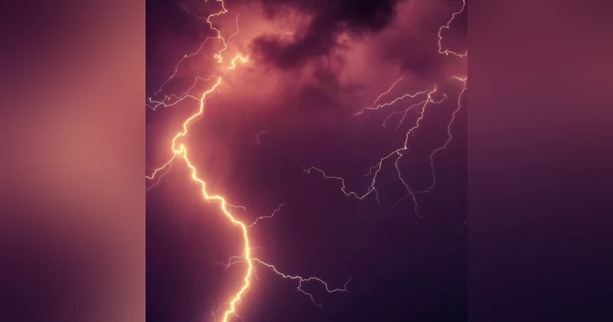 Incredible thunder and rain during a huge storm!
